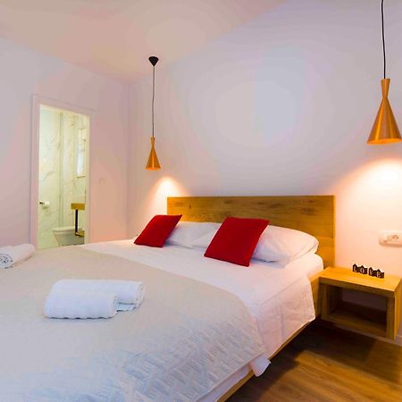 Hotel Bulli Croatia Donji Seget Exteriér fotografie